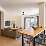 3 Bedroom Luxury In Βίλα