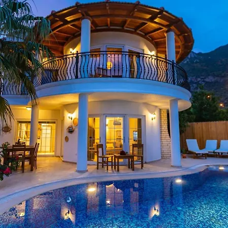 3 Bedroom Luxury In Βίλα