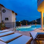 ヴィラ 3 Bedroom Luxury In *