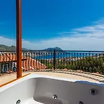 3 Bedroom Luxury In