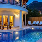 3 Bedroom Luxury In ヴィラ