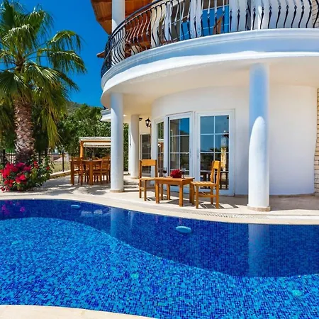 3 Bedroom Luxury In Villa